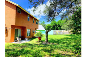 12101 NW 33rd St, Sunrise, FL 33323, Sold 12/07/20