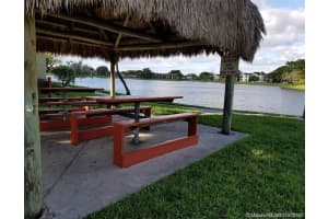 216 Lake Pointe Dr, Oakland Park, FL 33309, Sold 12/01/20