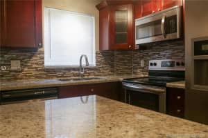 803 W Oakland Park Blvd APT A4, Wilton Manors, FL 33311, Sold 12/18/20
