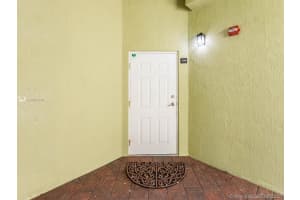 260 NW 109th Ave, Miami, FL 33172, Sold 01/20/21