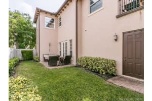 27 Via Poinciana St, Boca Raton, FL 33487, Sold 12/11/20