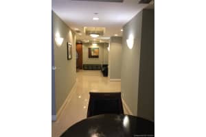 111 E Flagler St, Miami, FL 33131, Sold 12/01/20