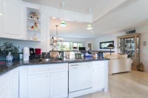 400 NE 14th Ave, Hallandale Beach, FL 33009, Sold 12/08/20