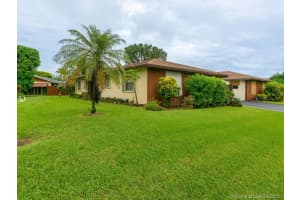 521 SE 27th Way, Boynton Beach, FL 33435, Sold 01/08/21