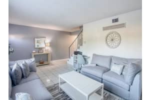2 Meacham Ln, Tamarac, FL 33319, Sold 12/04/20
