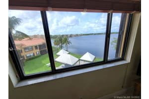 15549 Miami Lakeway N, Miami Lakes, FL 33014, Sold 12/22/20