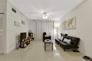 17100 N Bay Rd, Sunny Isles Beach, FL 33160, Sold 04/12/21