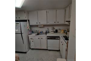 999 Brickell Bay Dr, Miami, FL 33131, Sold 10/30/20