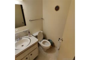 999 Brickell Bay Dr, Miami, FL 33131, Sold 10/30/20