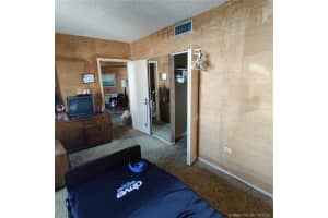 999 Brickell Bay Dr, Miami, FL 33131, Sold 10/30/20