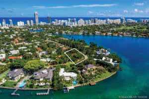 31 Lagorce Cir, Miami Beach, FL 33141, Sold 12/23/20