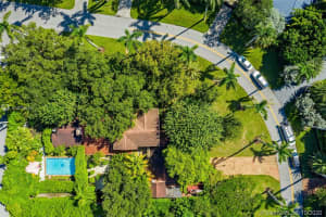 31 Lagorce Cir, Miami Beach, FL 33141, Sold 12/23/20