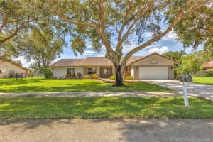 10400 SW 20th St, Davie, FL 33324, Sold 11/30/20