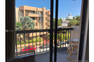 8100 Byron Ave APT 409, Miami Beach, FL 33141, Sold 12/18/20