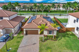 2437 SE 1st St, Homestead, FL 33033, Sold 11/23/20