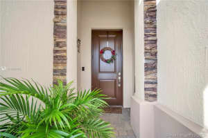 2437 SE 1st St, Homestead, FL 33033, Sold 11/23/20