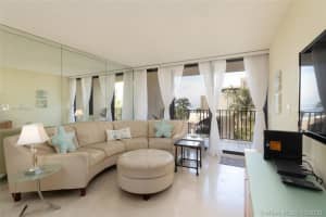 104350 Overseas Hwy APT A302, Key Largo, FL 33037, Sold 12/11/20