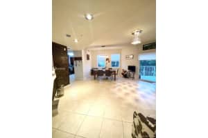 11603 NW 89th St, Doral, FL 33178, Sold 02/04/21