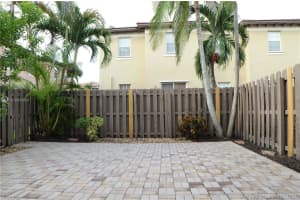 8659 Blaze Ct, Cooper City, FL 33328, Sold 11/19/20