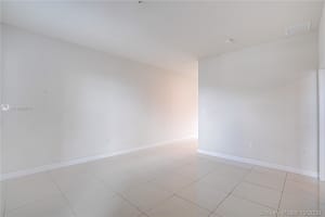 7805 NW 104th Ave, Doral, FL 33178, Sold 11/06/20