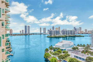 3330 NE 190th St, Aventura, FL 33180, Sold 01/04/21