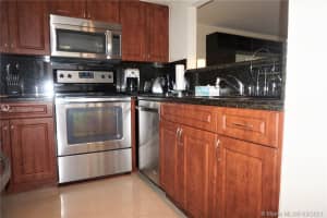 3505 S Ocean Dr, Hollywood, FL 33019, Sold 08/12/21