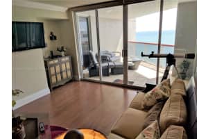 6767 Collins Ave, Miami, FL 33141, Sold 12/01/21