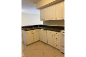 9650 NW 2nd St, Pembroke Pines, FL 33024, Sold 12/02/20