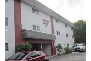 7910 Taft St, Pembroke Pines, FL 33024, Sold 12/21/20