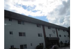 7910 Taft St, Pembroke Pines, FL 33024, Sold 12/21/20