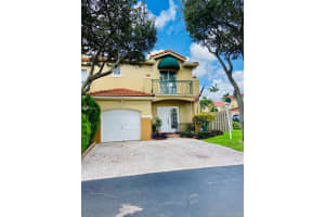 15865 SW 69th St, Miami, FL 33193, Sold 11/24/20