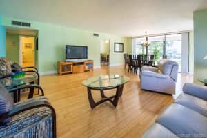 1410 Sheridan St #8i, Hollywood, FL 33020, Sold 12/17/20