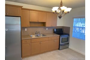 19221 NW 47th Ave, Miami Gardens, FL 33055, Sold 11/23/20