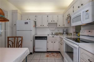 2200 Park Ln, Hollywood, FL 33021, Sold 12/18/20