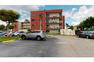 8425 NW 8th St, Miami, FL 33126, Sold 06/11/21