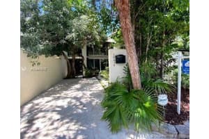 10417 SW 80th St, Miami, FL 33173, Sold 12/04/20