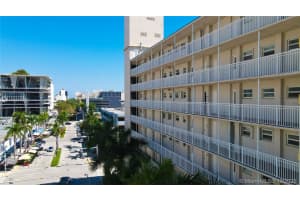 1300 Lincoln Rd D804, Miami Beach, FL 33139, Sold 12/04/20