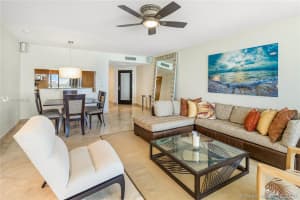 1455 Ocean Dr, Miami Beach, FL 33139, Sold 11/30/20