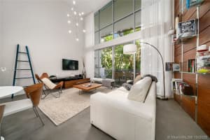 221 Jefferson Ave, Miami Beach, FL 33139, Sold 02/26/21