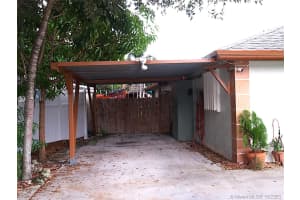 5806 S Farragut Dr, Hollywood, FL 33021, Sold 02/03/21