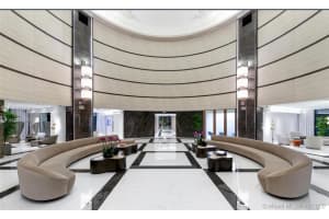 300 South Pointe Dr, Miami Beach, FL 33139, Sold 07/07/21