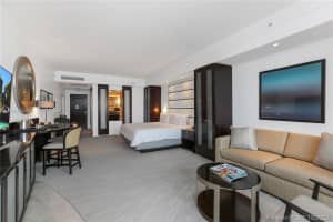 4391 Collins Ave, Miami Beach, FL 33140, Sold 01/05/21