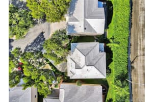 9562 NW 8th Cir, Plantation, FL 33324, Sold 03/12/21