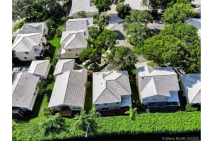 9562 NW 8th Cir, Plantation, FL 33324, Sold 03/12/21