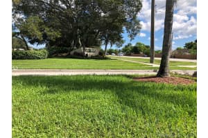 1301 SW 86th Ave, Pembroke Pines, FL 33025, Sold 11/30/20