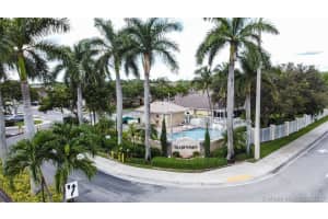 8940 NW 53rd St, Sunrise, FL 33351, Sold 12/30/20