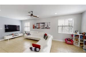 5605 NW 48 Ln, Lauderhill, FL 33319, Sold 12/17/20
