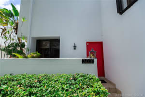 3031 NE 183rd Ln, Aventura, FL 33160, Sold 12/14/20