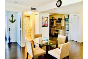 2642 Collins Ave, Miami Beach, FL 33140, Sold 12/03/20
