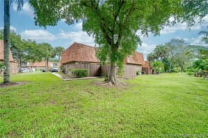 8256 S Coral Cir, North Lauderdale, FL 33068, Sold 12/15/20